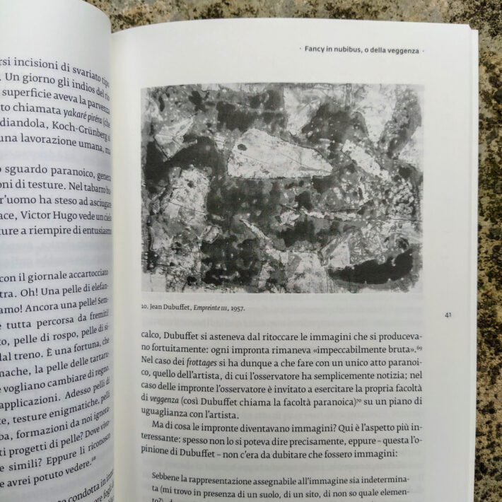 Breve storia delle macchie sui muri_4